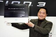 PS3 40 blanca presenta